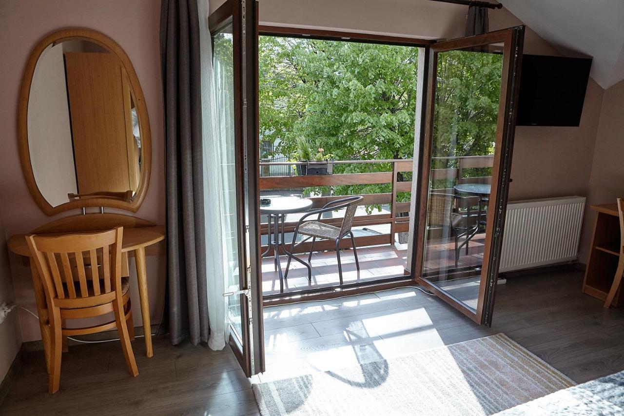 Apartament Rozelor Brașov Exterior foto