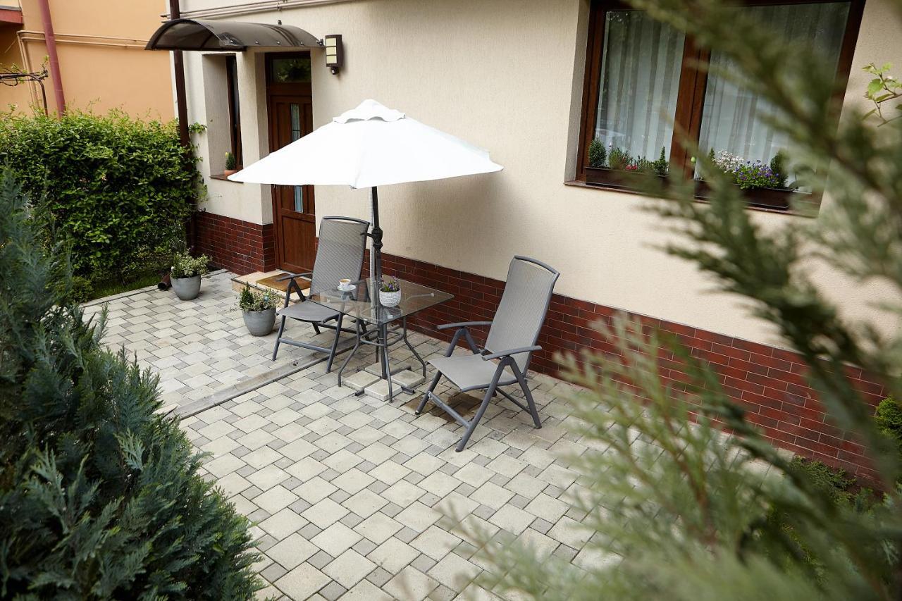 Apartament Rozelor Brașov Exterior foto
